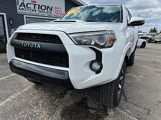 2018 Toyota 4Runner TRD Off Road JTEBU5JR4J5504882 in Gaylord, MI 9