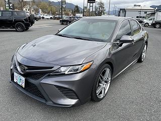 2018 Toyota Camry SE 4T1B11HK2JU128389 in Grants Pass, OR 3