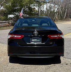 2018 Toyota Camry LE 4T1B11HK8JU084740 in Hampton, NH 11