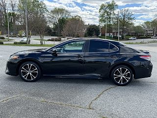 2018 Toyota Camry SE 4T1B11HK4JU596446 in High Point, NC 3