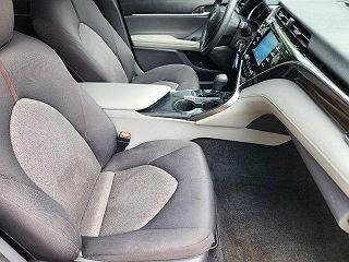 2018 Toyota Camry LE JTNB11HK6J3050933 in Houston, TX 14