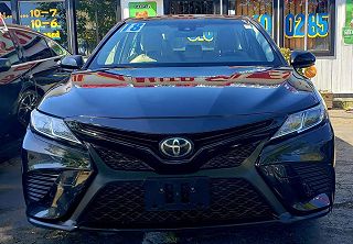 2018 Toyota Camry SE VIN: JTNB11HK5J3017213