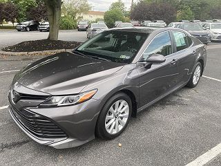 2018 Toyota Camry LE 4T1B11HK1JU622985 in State College, PA 1
