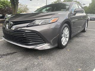 2018 Toyota Camry LE 4T1B11HK1JU622985 in State College, PA 4
