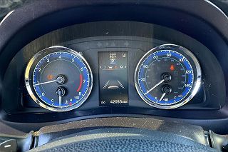 2018 Toyota Corolla SE 5YFBURHE2JP775070 in Fresno, CA 19