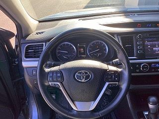 2018 Toyota Highlander  5TDJZRFH2JS824642 in Belfast, ME 11