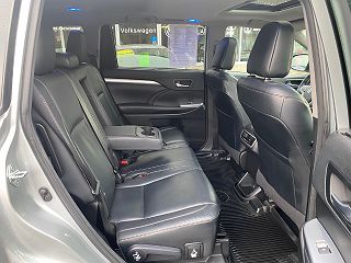 2018 Toyota Highlander XLE 5TDJZRFH3JS821765 in Berwick, ME 17