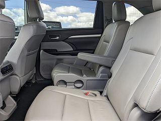 2018 Toyota Highlander XLE 5TDKZRFH5JS550261 in Fitzgerald, GA 14