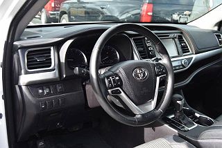 2018 Toyota Highlander LE 5TDBZRFH0JS817709 in Hingham, MA 11