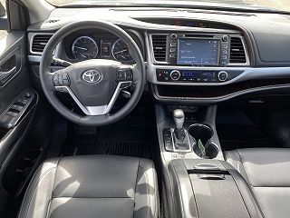 2018 Toyota Highlander XLE 5TDJZRFH4JS491036 in Longview, WA 13