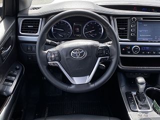 2018 Toyota Highlander XLE 5TDJZRFH4JS491036 in Longview, WA 14