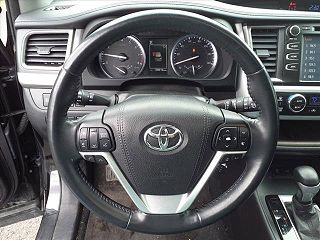 2018 Toyota Highlander XLE 5TDKZRFH4JS530695 in Monroe, MI 17