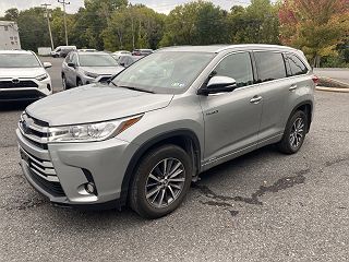 2018 Toyota Highlander XLE 5TDJGRFHXJS049514 in State College, PA