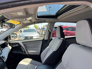 2018 Toyota RAV4 XLE JTMRFREV2JJ225742 in Fremont, CA 21