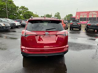 2018 Toyota RAV4 XLE JTMRFREV1JD244216 in Highland Park, MI 10