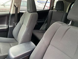 2018 Toyota RAV4 XLE JTMRFREV1JD244216 in Highland Park, MI 8