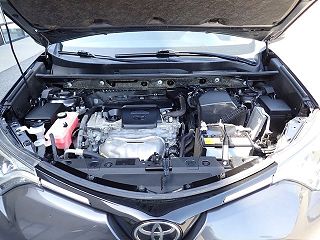 2018 Toyota RAV4 XLE JTMRFREV0JJ736978 in Morgantown, WV 11