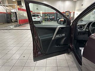 2018 Toyota RAV4 LE 2T3BFREV9JW821854 in Newark, DE 11