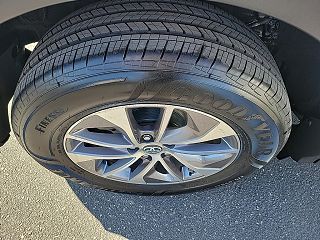 2018 Toyota RAV4 XLE JTMRJREV7JD155572 in West Salem, WI 12