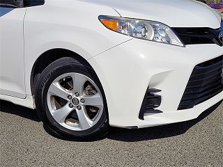 2018 Toyota Sienna L 5TDZZ3DC8JS927975 in Chula Vista, CA 3