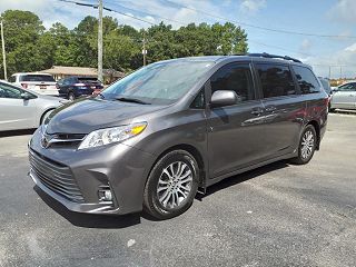 2018 Toyota Sienna XLE 5TDYZ3DC5JS931039 in Hartselle, AL 1