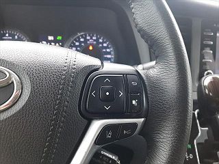 2018 Toyota Sienna XLE 5TDYZ3DC9JS925809 in Quincy, IL 17