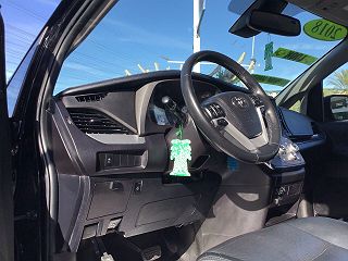 2018 Toyota Sienna SE 5TDXZ3DC0JS949959 in South Gate, CA 13