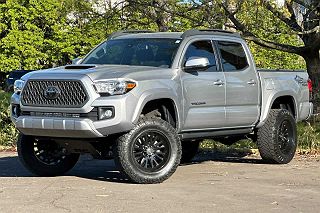 2018 Toyota Tacoma TRD Sport 3TMCZ5AN3JM132209 in Eugene, OR 1