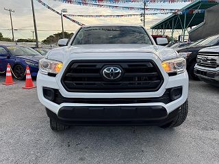 2018 Toyota Tacoma SR5 5TFAX5GN4JX129852 in Miami, FL 8
