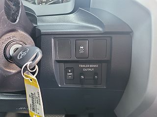 2018 Toyota Tundra SR5 5TFRY5F19JX236460 in San Bernardino, CA 18