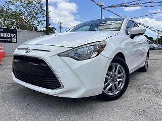 2018 Toyota Yaris iA Base 3MYDLBYV4JY317387 in Miami, FL