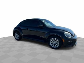 2018 Volkswagen Beetle  3VWFD7AT2JM705068 in Delano, CA 3