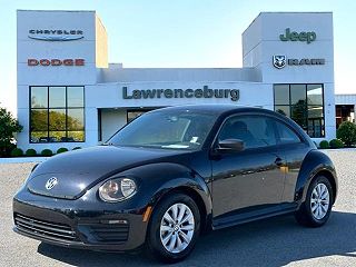 2018 Volkswagen Beetle  3VWFD7AT9JM709408 in Lawrenceburg, KY 1
