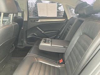 2018 Volkswagen Passat SEL 1VWCA7A38JC008565 in Dubuque, IA 16