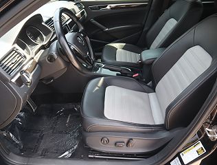 2018 Volkswagen Passat GT 1VWJM7A3XJC039590 in Pasadena, CA 15
