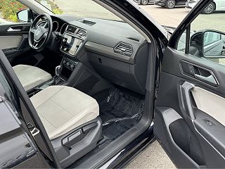 2018 Volkswagen Tiguan SE 3VV3B7AXXJM002284 in Ventura, CA 27