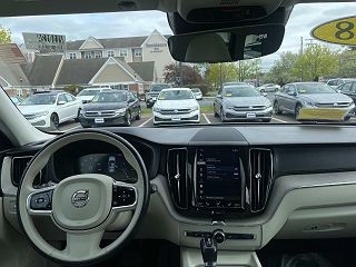 2018 Volvo XC60 T5 Inscription YV4102RL6J1032358 in Brockton, MA 2
