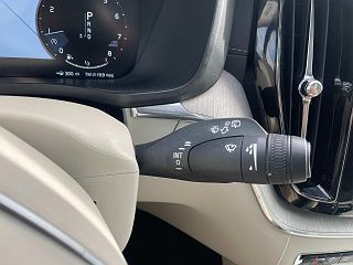 2018 Volvo XC60 T5 Inscription YV4102RL6J1032358 in Brockton, MA 35