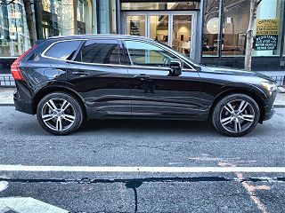 2018 Volvo XC60 T5 Momentum LYV102RK2JB122741 in New York, NY 4