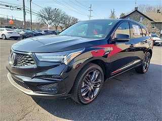 2019 Acura RDX Base 5J8TC2H65KL024337 in Malvern, PA 3