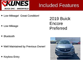 2019 Buick Encore Preferred KL4CJASB3KB923475 in Milwaukee, WI 3