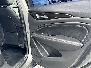 2019 Buick Regal Essence W04GR6SX0K1016112 in High Point, NC 17