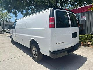 2019 Chevrolet Express 2500 1GCWGBFPXK1158526 in Kissimmee, FL 3