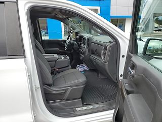2019 Chevrolet Silverado 1500 LT 1GCRYDED9KZ194996 in Roscommon, MI 46