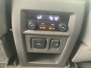 2019 Chevrolet Traverse Premier 1GNEVKKW2KJ102392 in Waukon, IA 11