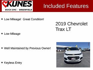 2019 Chevrolet Trax LT 3GNCJLSB9KL381807 in Milwaukee, WI 3