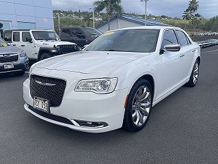 2019 Chrysler 300 Limited Edition VIN: 2C3CCAEG3KH536640