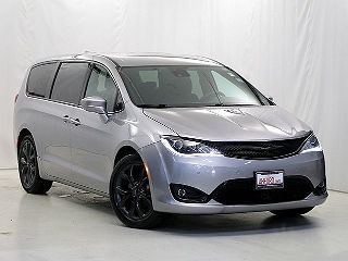 2019 Chrysler Pacifica Touring 2C4RC1FG9KR569401 in Arlington Heights, IL 1