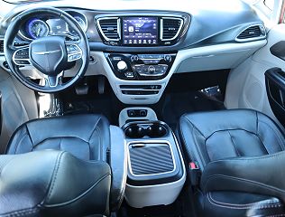 2019 Chrysler Pacifica Touring-L 2C4RC1EG0KR627963 in Glendora, CA 5