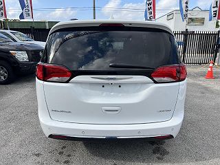 2019 Chrysler Pacifica Limited 2C4RC1GG4KR552052 in Miami, FL 4